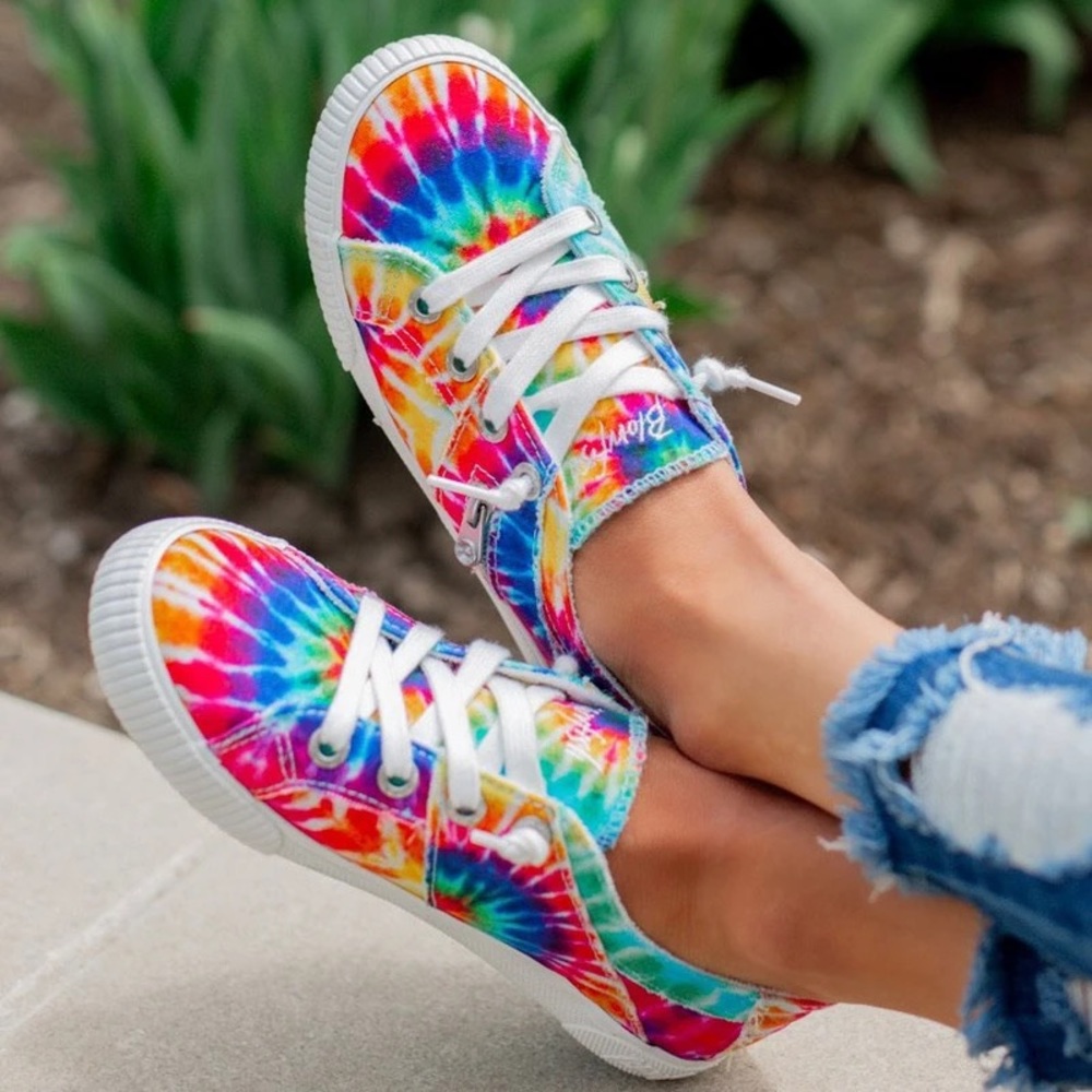 ☮️ Blowfish Malibu Canvas Fruit Sneaker ☮️- 8